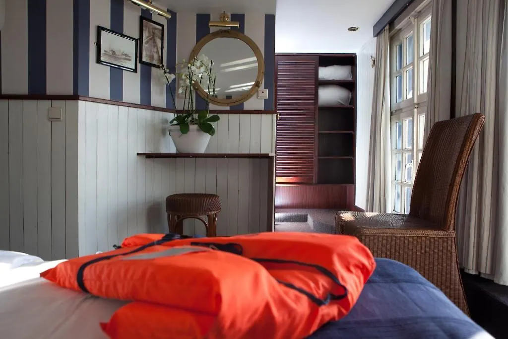 ברוז' Boat Hotel De Barge