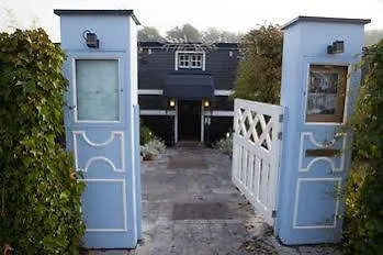ברוז' Boat Hotel De Barge
