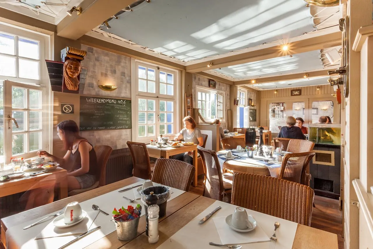 ***  Boat Hotel De Barge Bruges Belgique