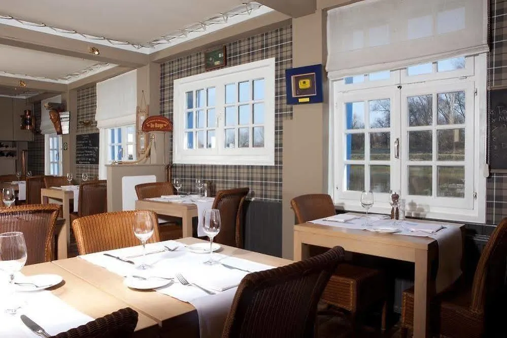 Boat Hotel De Barge Bruges