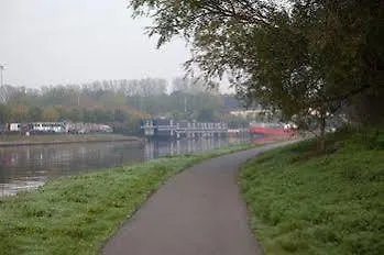 Boat Hotel De Barge Bruges